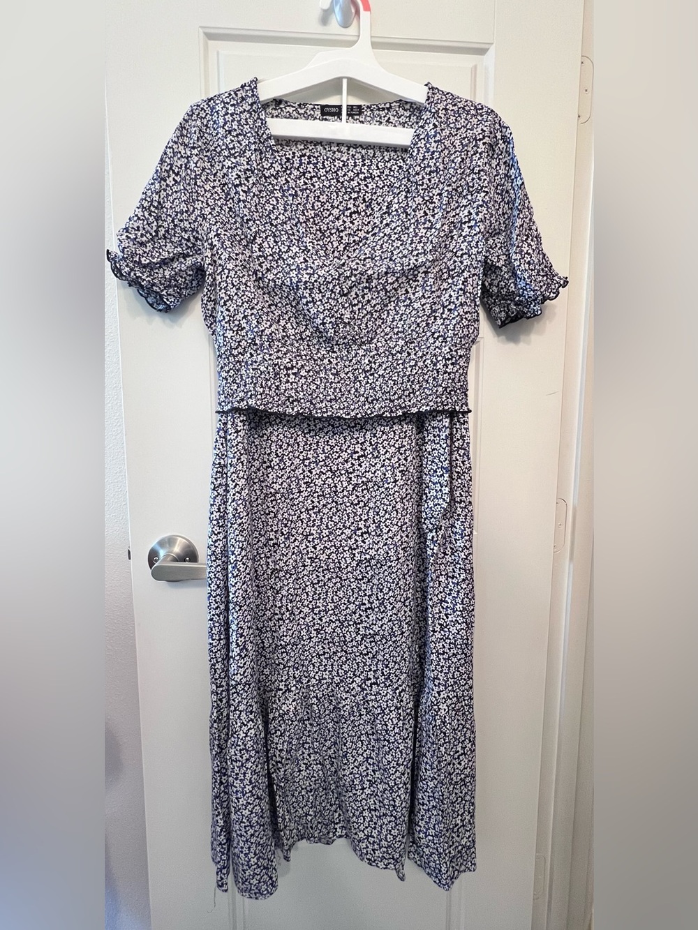 Floral V-Neck Midi Dress in Navy and White Oysho XS